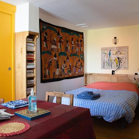 Appartement Studio Calme Et Chaleureux à Brive-la-Gaillarde Extérieur photo