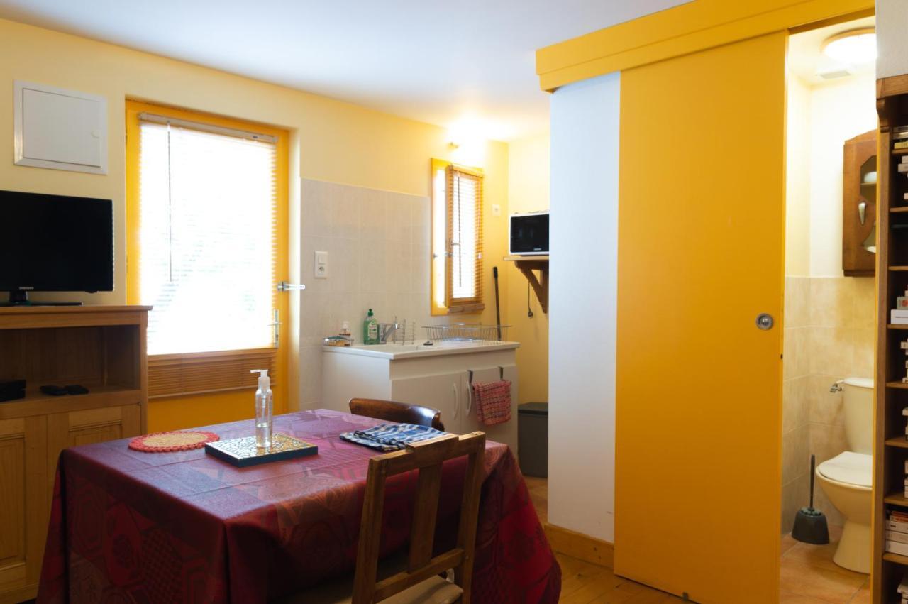 Appartement Studio Calme Et Chaleureux à Brive-la-Gaillarde Extérieur photo